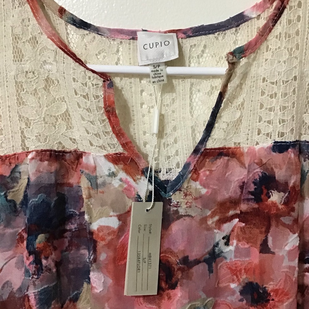 Cupio Blouse - Picture 4 of 4
